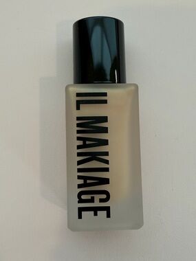 IL MAKIAGE Beige Liquid Foundation in Shade 35